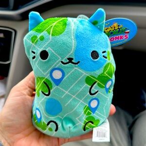 Cat vs Pickles - GPS Chonk